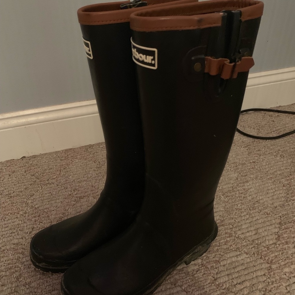 barbour rain boots